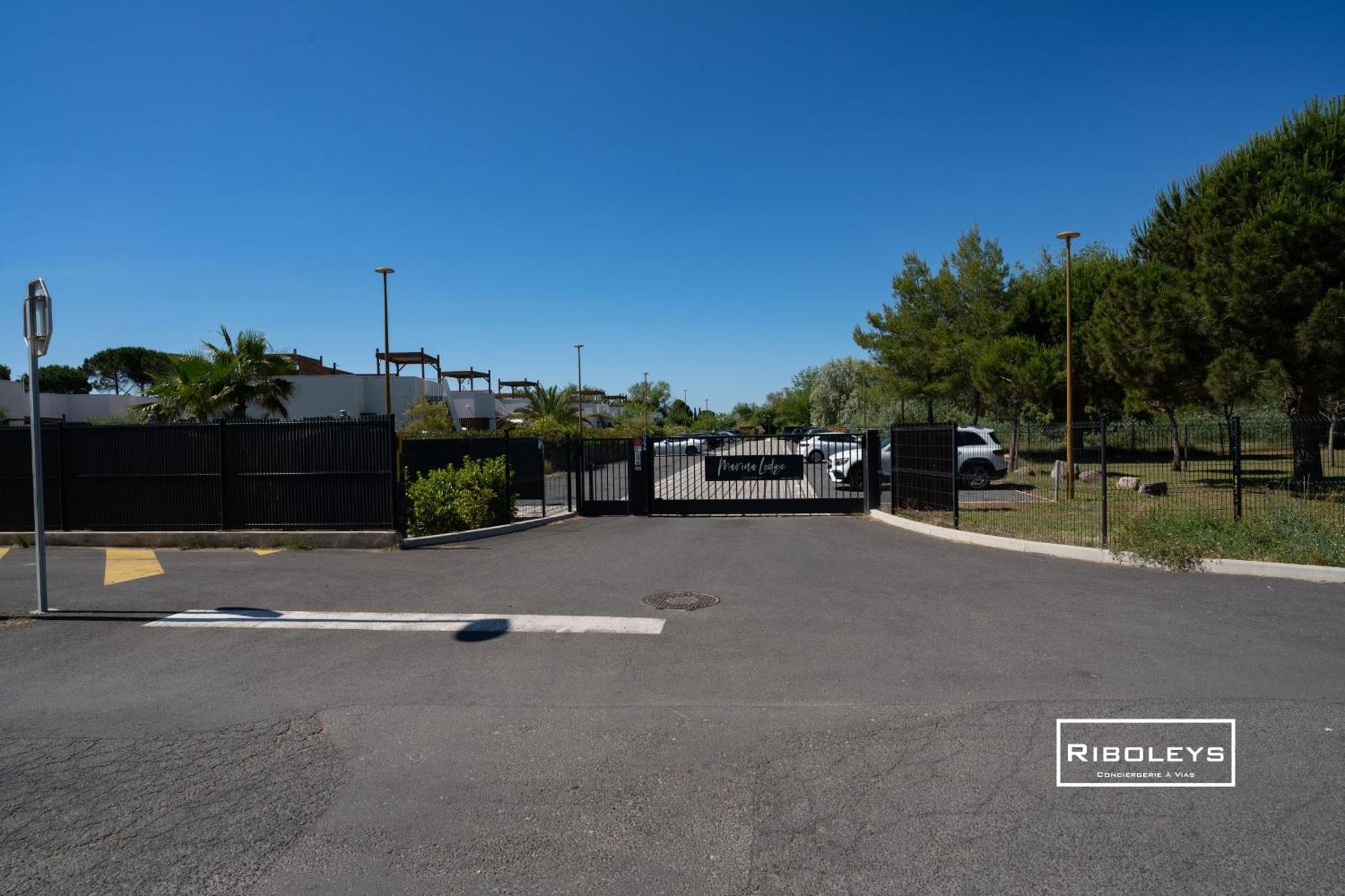 Superbe T3 Climatise Avec Wifi A 400M De La Plage Vias Exterior foto